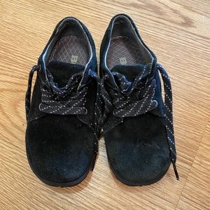 BOGS Kids Shoes - sz 10